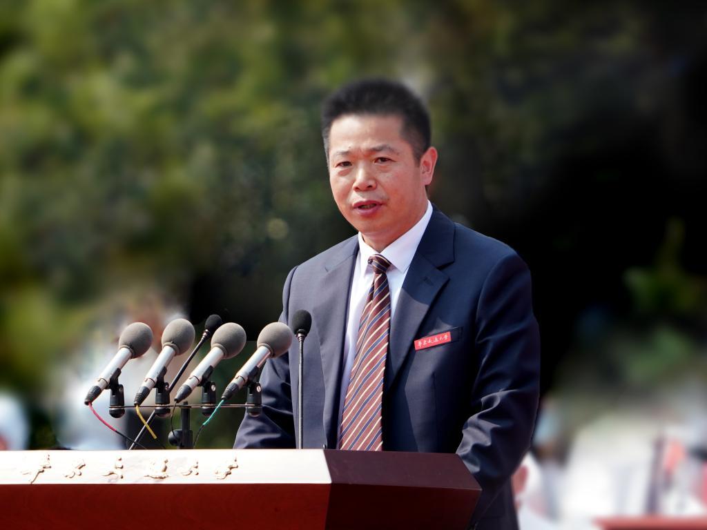 校党委副书记、副校长徐长节(主持行政工作)代表学校致辞。