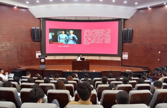 “中国共产党人精神谱系”宣讲在华东交通大学举行