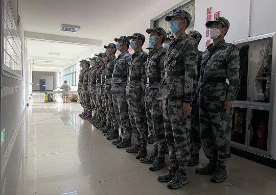 国旗护卫队迅速集结